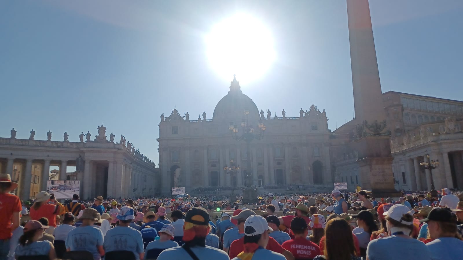 Papstaudienz auf dem Petersplatz.