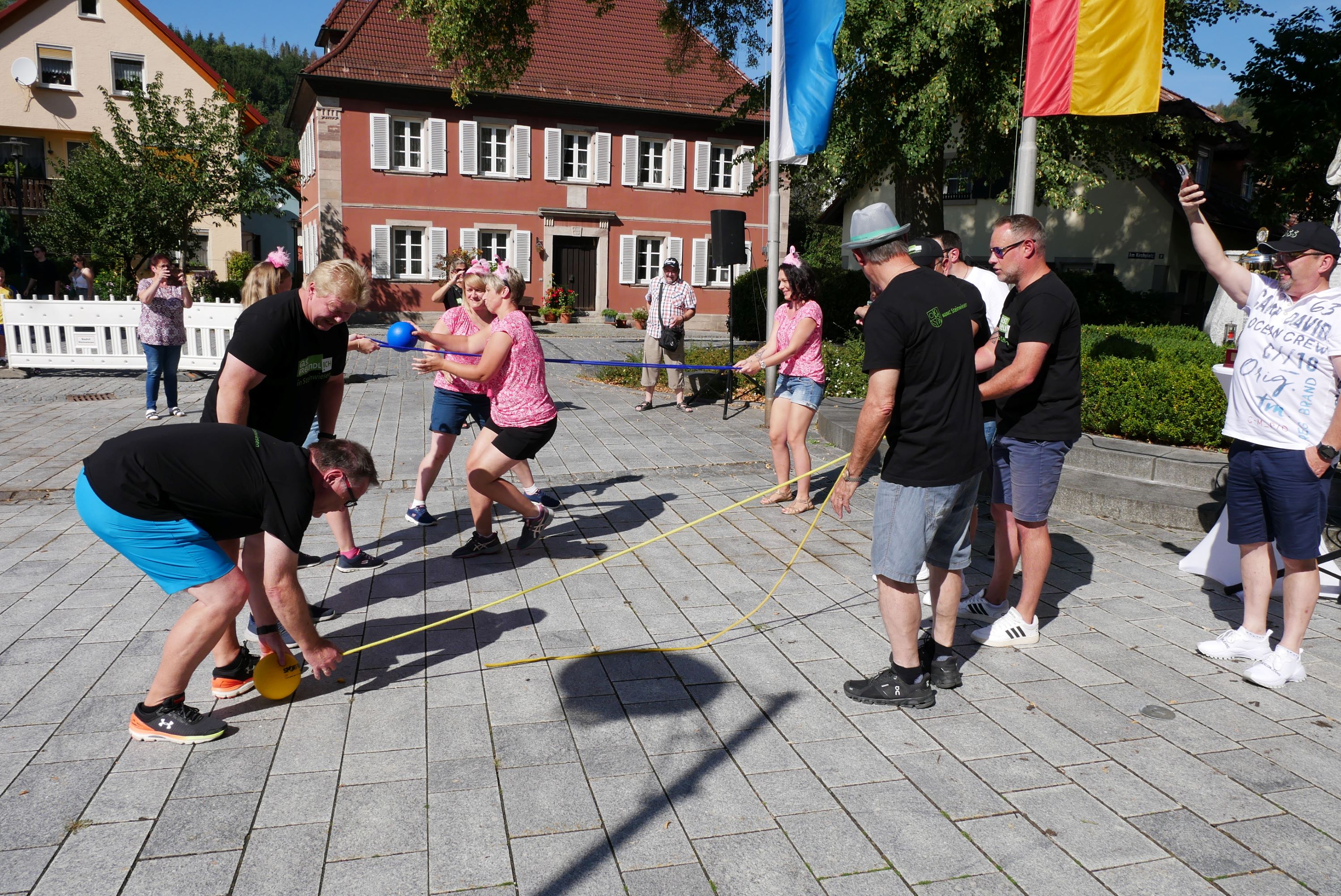 Die Dorf-Olympiade im letzten Jahr war ein Superspaß. (Bild: Archiv Susanne Deuerling)