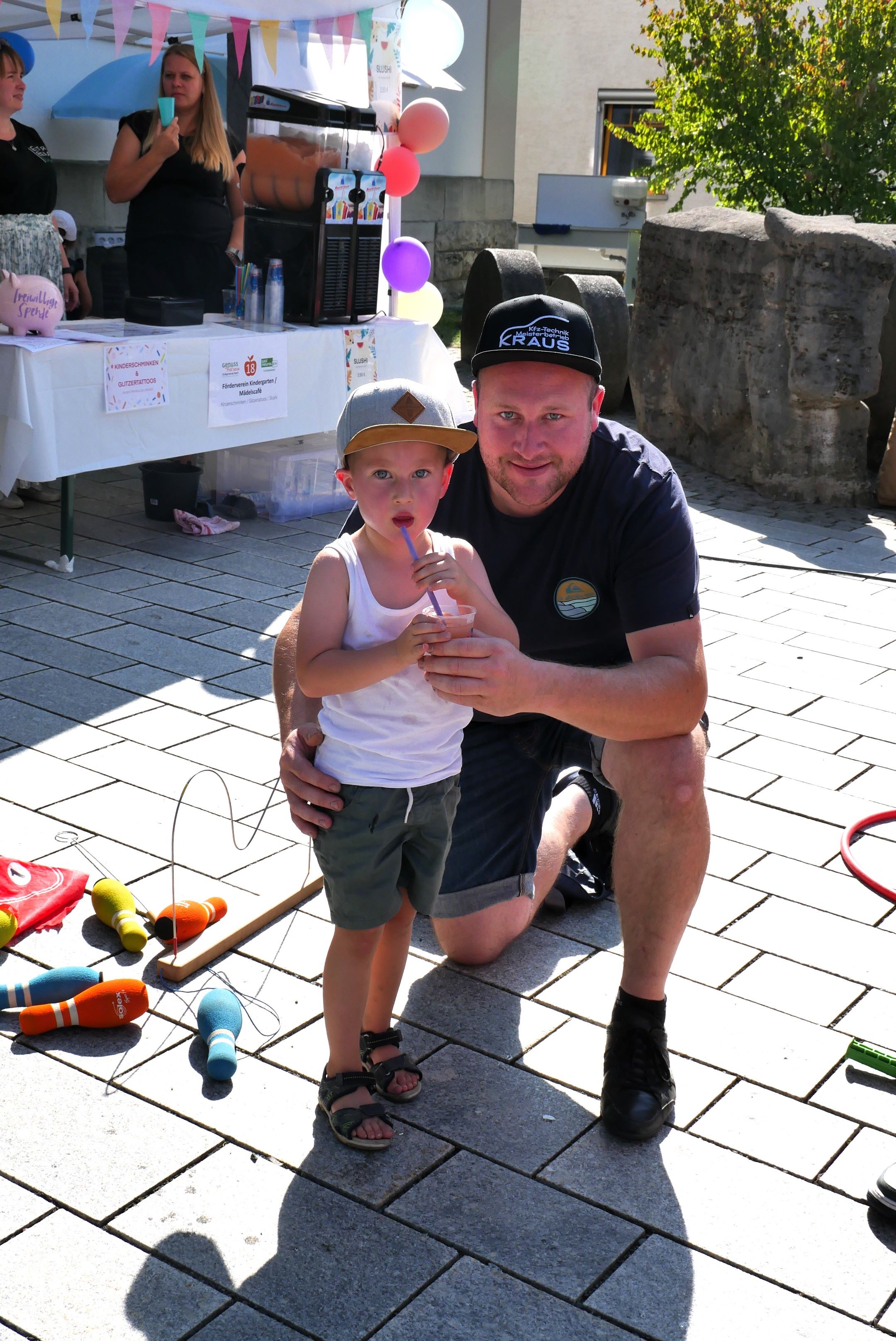 Slushi und Spiele beim Kindergartenförderverein und dem Mädelscafe.