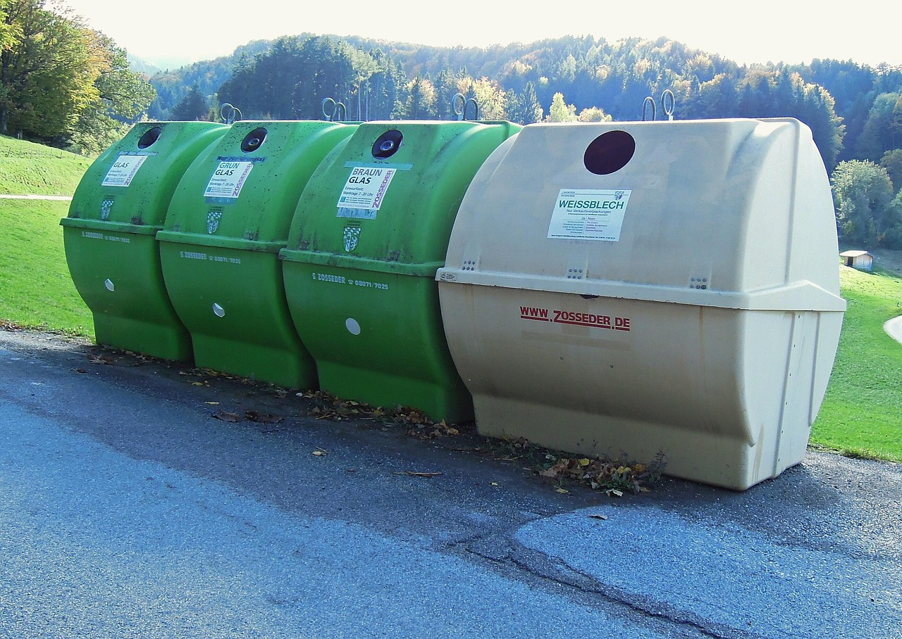 Sauberhaltung der öffentlichen Sammelplätze